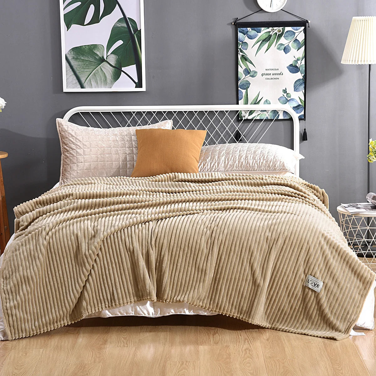 Cozy Soft Throw Plaid-Blanket